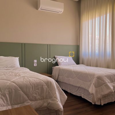 Casa com 400m², 4 quartos (sendo 4 suítes), 4 garagens, no bairro Jurerê Internacional em Florianópolis