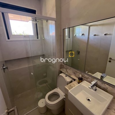 Casa com 400m², 4 quartos (sendo 4 suítes), 4 garagens, no bairro Jurerê Internacional em Florianópolis