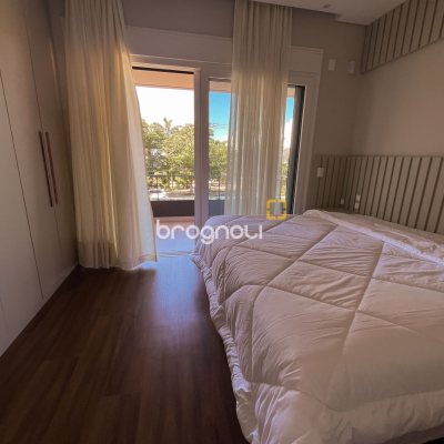 Casa com 400m², 4 quartos (sendo 4 suítes), 4 garagens, no bairro Jurerê Internacional em Florianópolis
