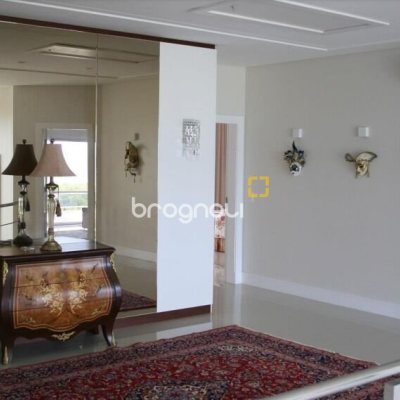 Casa com 758m², 5 quartos (sendo 5 suítes), 5 garagens, no bairro Jurerê Internacional em Florianópolis