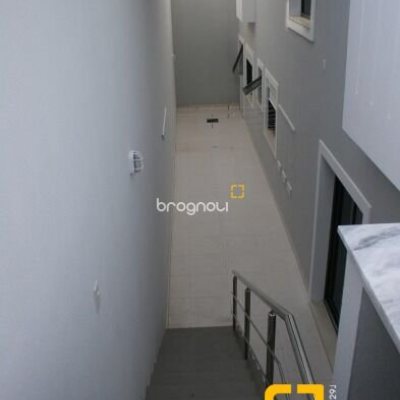 Casa com 758m², 5 quartos (sendo 5 suítes), 5 garagens, no bairro Jurerê Internacional em Florianópolis