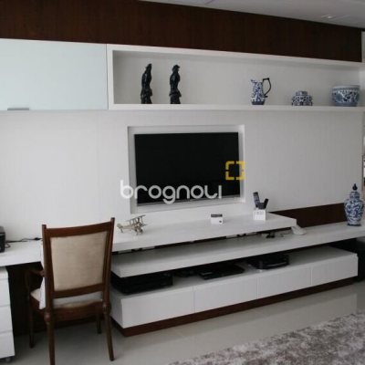 Casa com 758m², 5 quartos (sendo 5 suítes), 5 garagens, no bairro Jurerê Internacional em Florianópolis