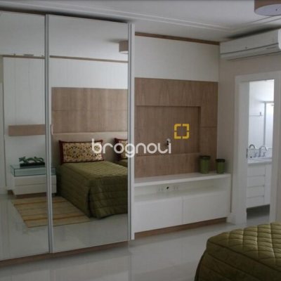 Casa com 758m², 5 quartos (sendo 5 suítes), 5 garagens, no bairro Jurerê Internacional em Florianópolis
