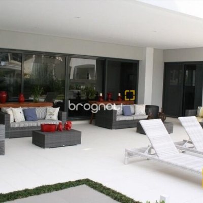 Casa com 758m², 5 quartos (sendo 5 suítes), 5 garagens, no bairro Jurerê Internacional em Florianópolis