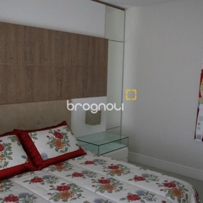 Casa com 758m², 5 quartos (sendo 5 suítes), 5 garagens, no bairro Jurerê Internacional em Florianópolis
