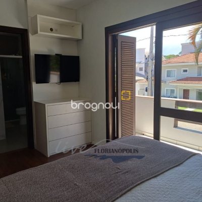 Casa com 200m², 4 quartos (sendo 1 suíte), 3 garagens, no bairro Jurerê Internacional em Florianópolis