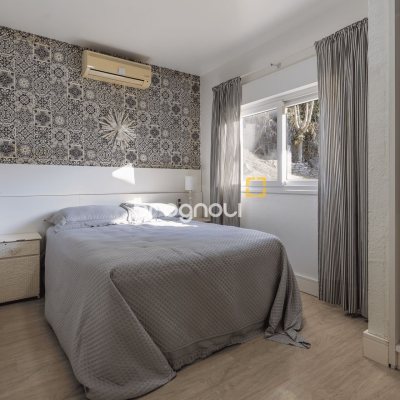 Casa com 818m², 6 quartos (sendo 4 suítes), 4 garagens, no bairro Canajurê em Florianópolis