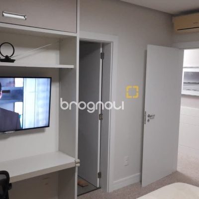 Casa com 421m², 4 quartos (sendo 4 suítes), 4 garagens, no bairro Jurerê em Florianópolis