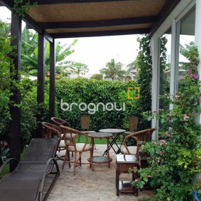 Casa com 421m², 4 quartos (sendo 4 suítes), 4 garagens, no bairro Jurerê em Florianópolis