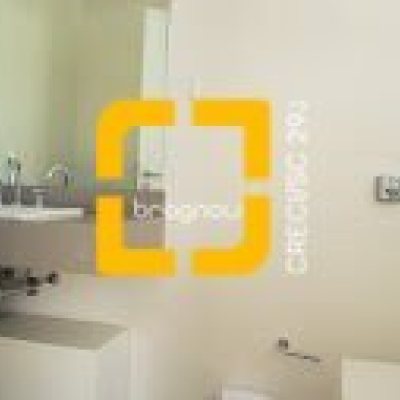 Casa com 421m², 4 quartos (sendo 4 suítes), 4 garagens, no bairro Jurerê em Florianópolis