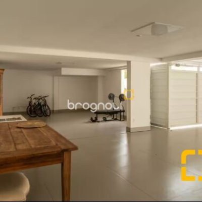 Casa com 650m², 7 quartos (sendo 6 suítes), 5 garagens, no bairro Jurerê Internacional em Florianópolis