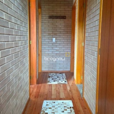 Casa com 200m², 3 quartos (sendo 2 suítes), 3 garagens, no bairro Rancho Queimado em Rancho Queimado