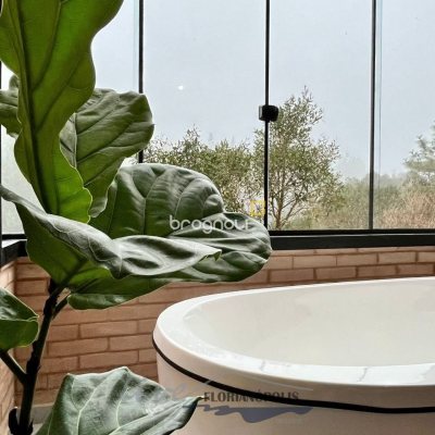 Casa com 200m², 3 quartos (sendo 2 suítes), 3 garagens, no bairro Rancho Queimado em Rancho Queimado