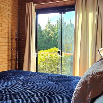 Casa com 200m², 3 quartos (sendo 2 suítes), 3 garagens, no bairro Rancho Queimado em Rancho Queimado