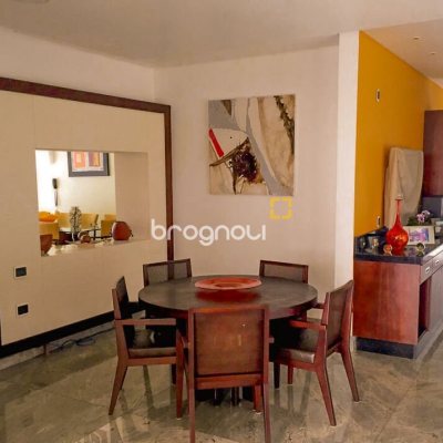 Casa com 1050m², 4 quartos (sendo 4 suítes), 5 garagens, no bairro Jurerê Internacional em Florianópolis