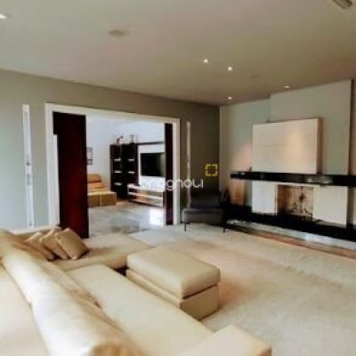 Casa com 1050m², 4 quartos (sendo 4 suítes), 5 garagens, no bairro Jurerê Internacional em Florianópolis