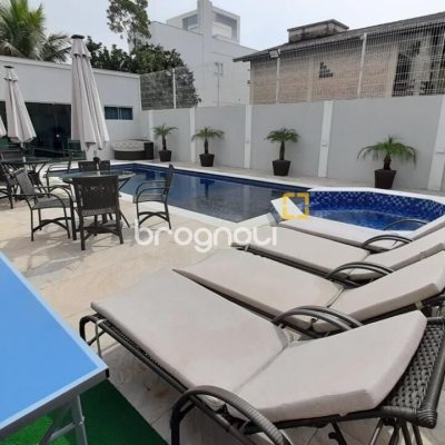 Casa com 500m², 6 quartos (sendo 6 suítes), 3 garagens, no bairro Jurerê Internacional em Florianópolis