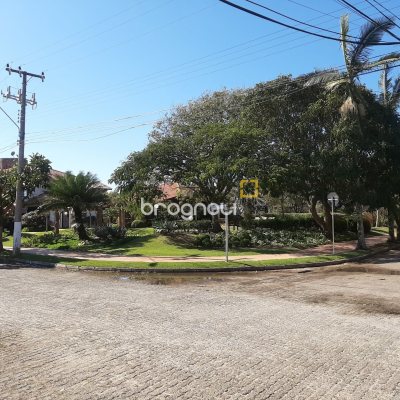 Casa com 600m², 5 quartos (sendo 5 suítes), 6 garagens, no bairro Jurerê em Florianópolis