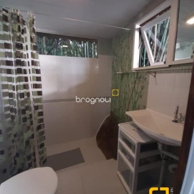 Pousada / Hotel com 213m², 6 quartos (sendo 1 suíte), no bairro Jurerê Internacional em Florianópolis