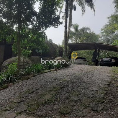 Pousada / Hotel com 213m², 6 quartos (sendo 1 suíte), no bairro Jurerê Internacional em Florianópolis