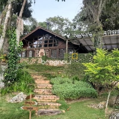 Pousada / Hotel com 213m², 6 quartos (sendo 1 suíte), no bairro Jurerê Internacional em Florianópolis