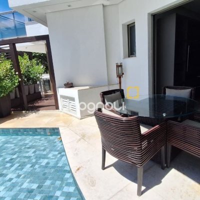Apartamento com 125m², 2 quartos (sendo 1 suíte), 2 garagens, no bairro Jurerê Internacional em Florianópolis