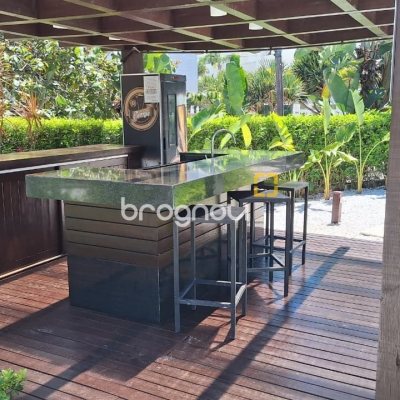 Apartamento com 125m², 2 quartos (sendo 1 suíte), 2 garagens, no bairro Jurerê Internacional em Florianópolis