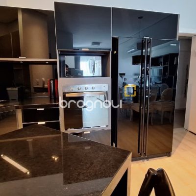 Apartamento com 125m², 2 quartos (sendo 1 suíte), 2 garagens, no bairro Jurerê Internacional em Florianópolis
