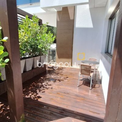 Apartamento com 125m², 2 quartos (sendo 1 suíte), 2 garagens, no bairro Jurerê Internacional em Florianópolis