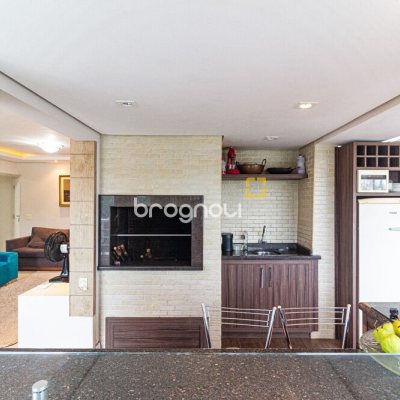 Apartamento com 146m², 3 quartos (sendo 2 suítes), 1 garagem, no bairro Jurerê Internacional em Florianópolis