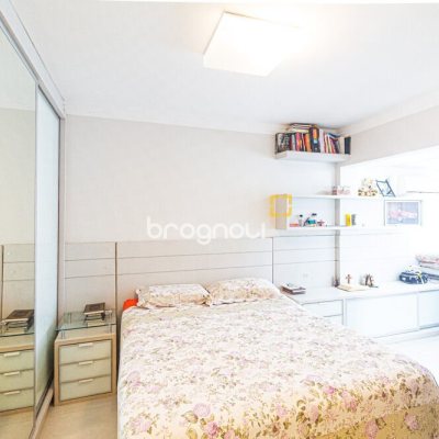 Apartamento com 146m², 3 quartos (sendo 2 suítes), 1 garagem, no bairro Jurerê Internacional em Florianópolis
