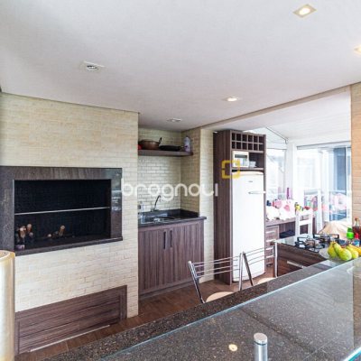 Apartamento com 146m², 3 quartos (sendo 2 suítes), 1 garagem, no bairro Jurerê Internacional em Florianópolis