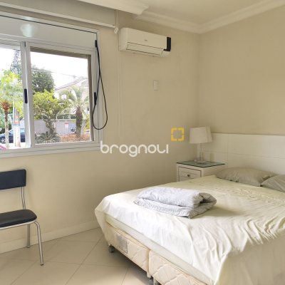 Apartamento com 122m², 3 quartos (sendo 2 suítes), 2 garagens, no bairro Jurerê Internacional em Florianópolis