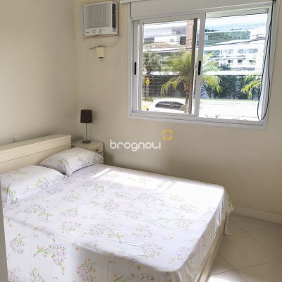 Apartamento com 122m², 3 quartos (sendo 2 suítes), 2 garagens, no bairro Jurerê Internacional em Florianópolis