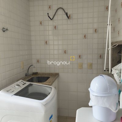 Apartamento com 122m², 3 quartos (sendo 2 suítes), 2 garagens, no bairro Jurerê Internacional em Florianópolis