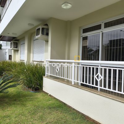 Apartamento com 122m², 3 quartos (sendo 2 suítes), 2 garagens, no bairro Jurerê Internacional em Florianópolis