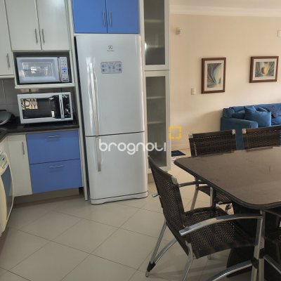 Apartamento com 122m², 3 quartos (sendo 2 suítes), 2 garagens, no bairro Jurerê Internacional em Florianópolis