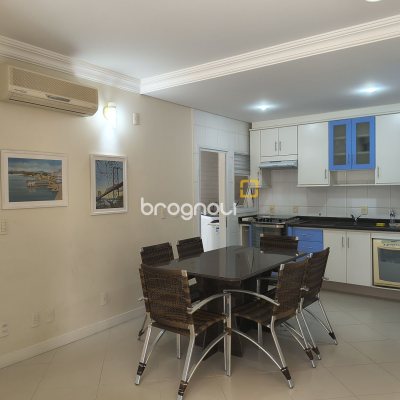 Apartamento com 122m², 3 quartos (sendo 2 suítes), 2 garagens, no bairro Jurerê Internacional em Florianópolis