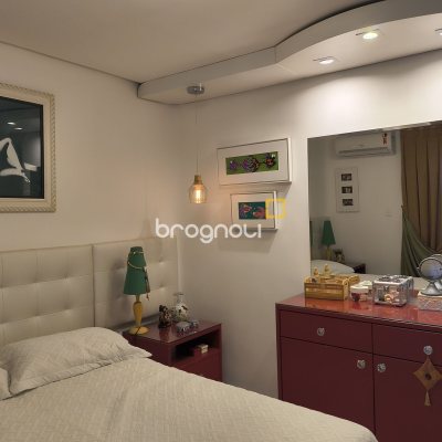 Apartamento com 186m², 4 quartos (sendo 1 suíte), 2 garagens, no bairro Jurerê Internacional em Florianópolis