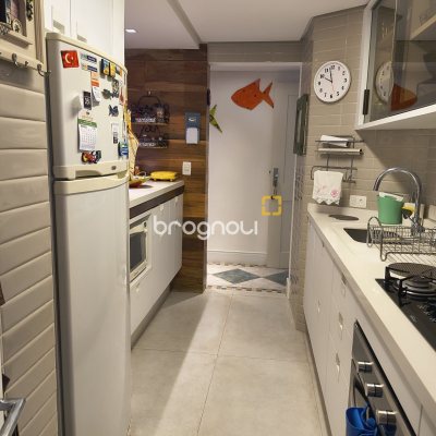 Apartamento com 186m², 4 quartos (sendo 1 suíte), 2 garagens, no bairro Jurerê Internacional em Florianópolis