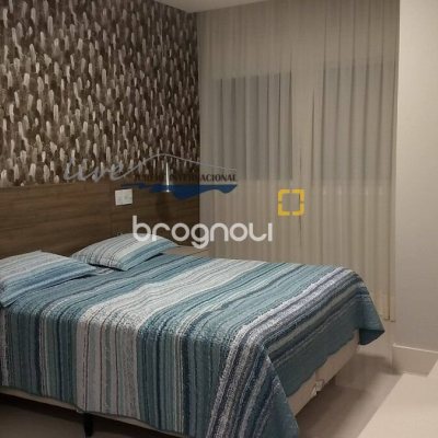 Apartamento com 155m², 3 quartos (sendo 3 suítes), 2 garagens, no bairro Jurerê Internacional em Florianópolis