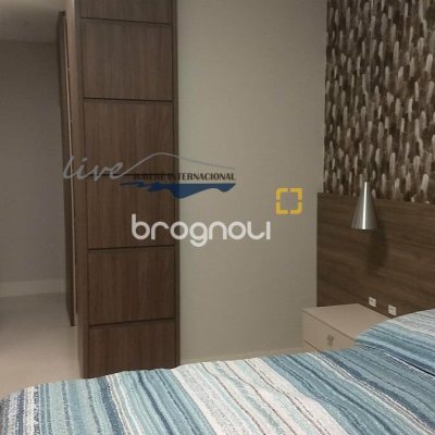 Apartamento com 155m², 3 quartos (sendo 3 suítes), 2 garagens, no bairro Jurerê Internacional em Florianópolis