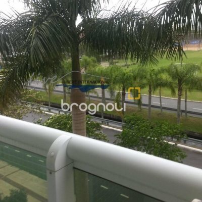 Apartamento com 155m², 3 quartos (sendo 3 suítes), 2 garagens, no bairro Jurerê Internacional em Florianópolis