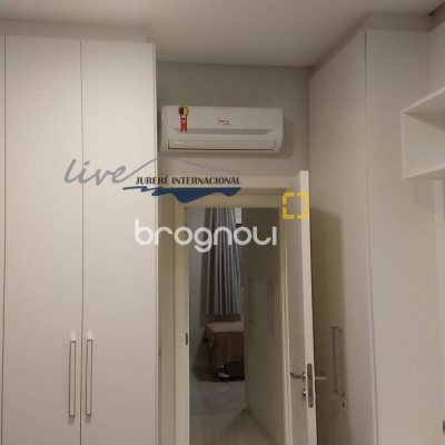 Apartamento com 155m², 3 quartos (sendo 3 suítes), 2 garagens, no bairro Jurerê Internacional em Florianópolis