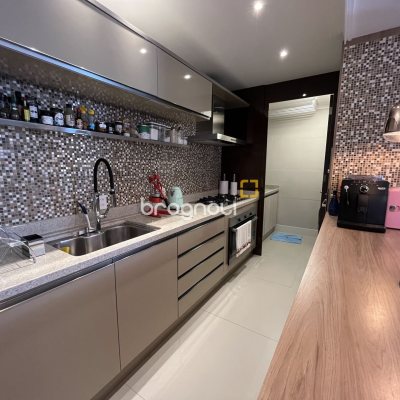 Apartamento com 147m², 2 quartos (sendo 2 suítes), 2 garagens, no bairro Jurerê Internacional em Florianópolis