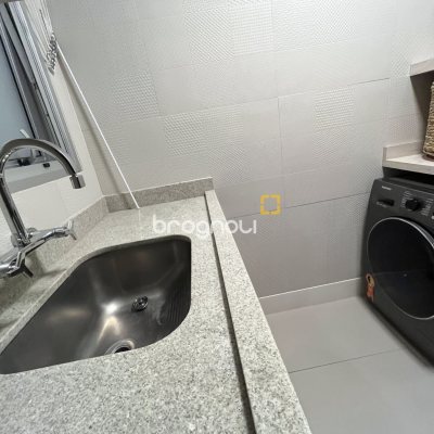 Apartamento com 147m², 2 quartos (sendo 2 suítes), 2 garagens, no bairro Jurerê Internacional em Florianópolis