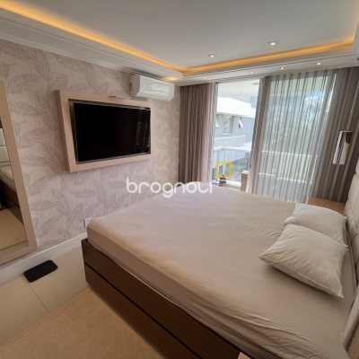 Apartamento com 147m², 2 quartos (sendo 2 suítes), 2 garagens, no bairro Jurerê Internacional em Florianópolis