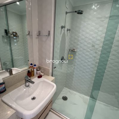 Apartamento com 147m², 2 quartos (sendo 2 suítes), 2 garagens, no bairro Jurerê Internacional em Florianópolis