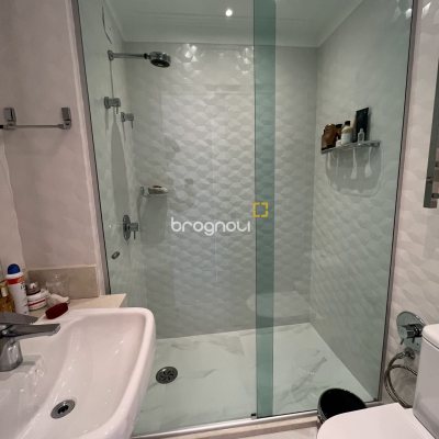 Apartamento com 147m², 2 quartos (sendo 2 suítes), 2 garagens, no bairro Jurerê Internacional em Florianópolis
