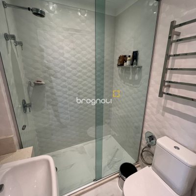 Apartamento com 147m², 2 quartos (sendo 2 suítes), 2 garagens, no bairro Jurerê Internacional em Florianópolis